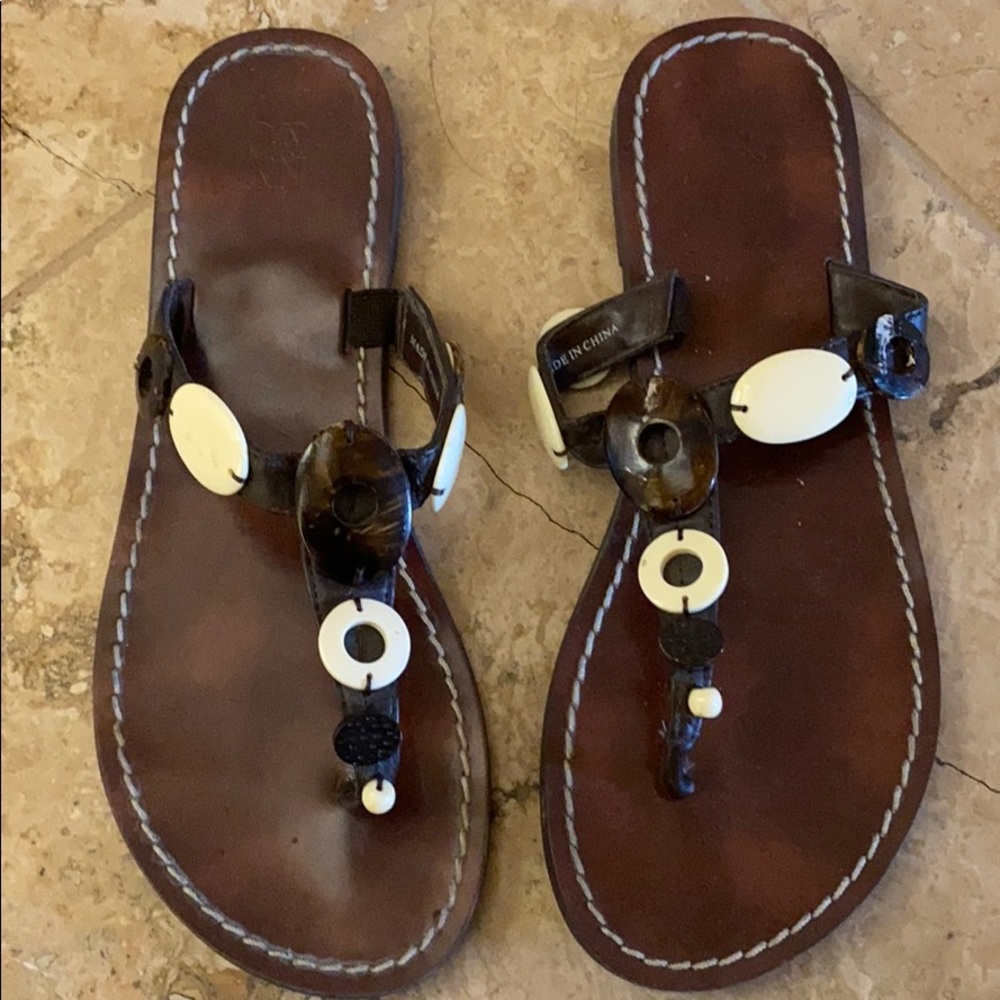 NY&C. Sandals flip flops
